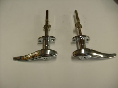 LOCKING EXTERIOR DOOR HANDLE 1932 3 WINDOW