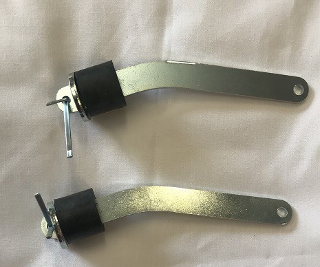 DOOR METAL CHECK-STRAPS