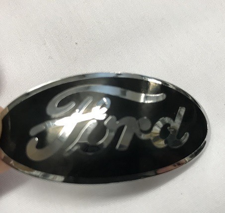 RADIATOR SHELL EMBLEM - 32 AND 32-35 PICKUP (BLACK)