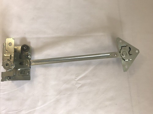 DOOR LATCH ASSEMBLY 1932
