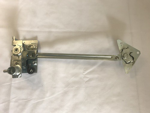 DOOR LATCH ASSEMBLY 1932